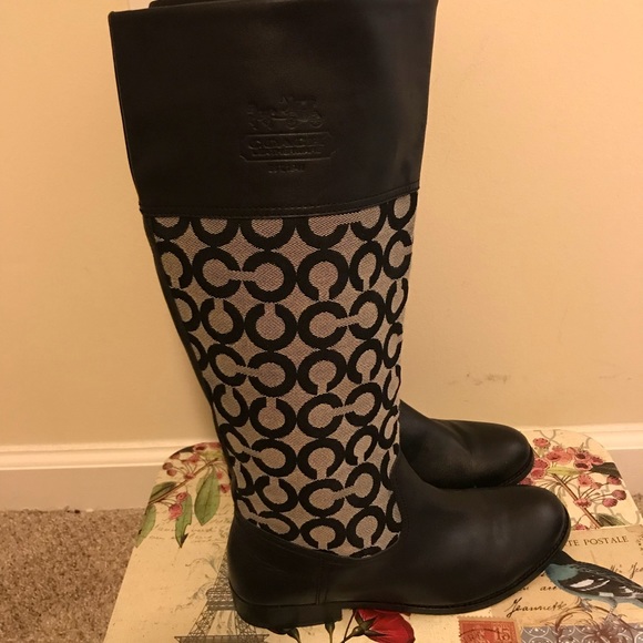 Coach Shoes - Coach Chrissi Winter Boots EUC